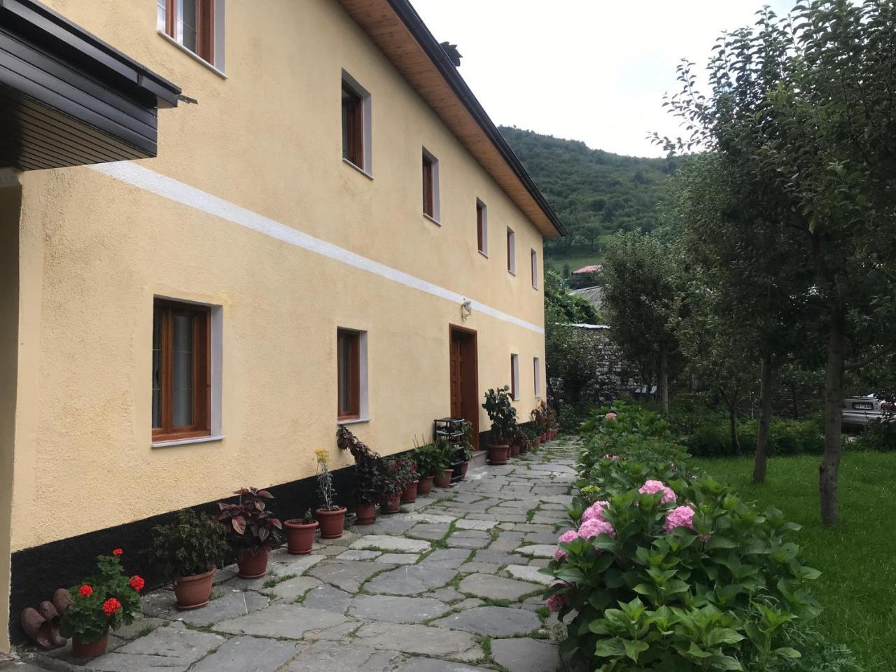 Guest House Sabriu Rabdisht Exteriör bild